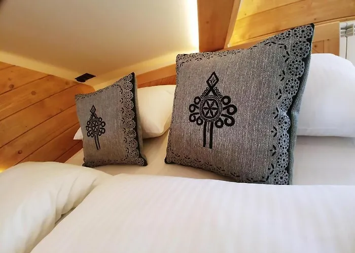 U Hani W Poblizu Goracy Potok I Termy Lägenhet